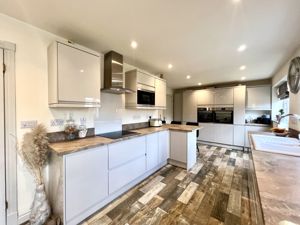 Dining Kitchen- click for photo gallery